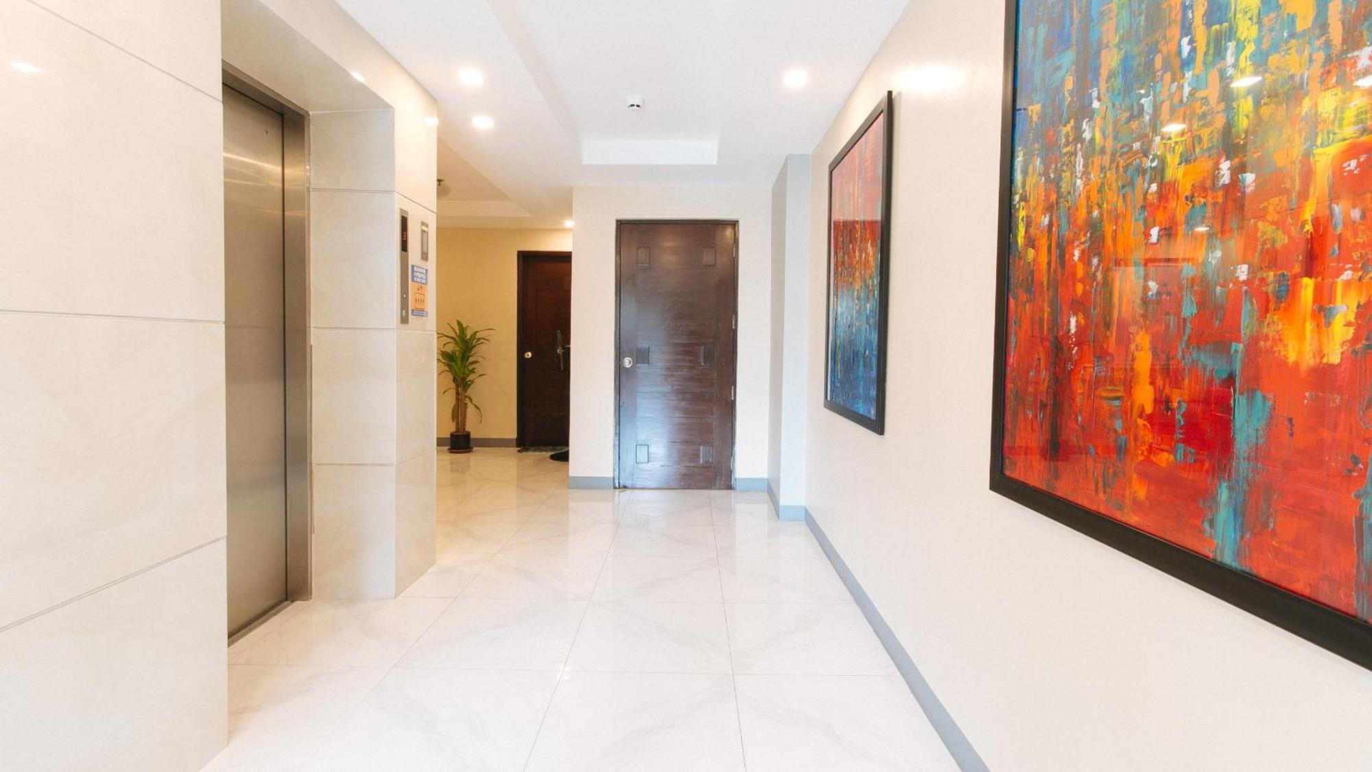 Reddoorz Plus @ Torre De Manuel Residences 1 Quezon City Exterior foto